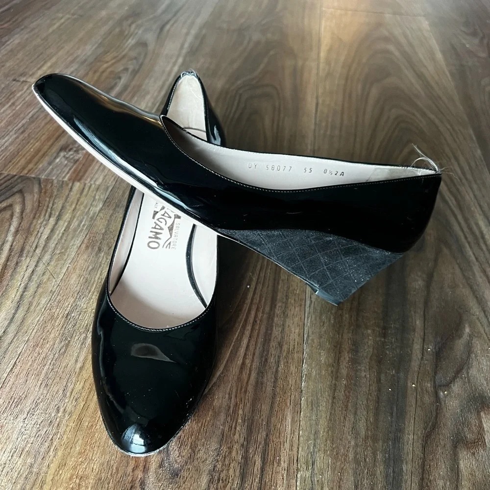 Salvatore Ferragamo Black Patent Leather Wedge Heels Women's 8.5 2A